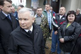 Jarosław Kaczyński na terenach dotkniętych powodzią