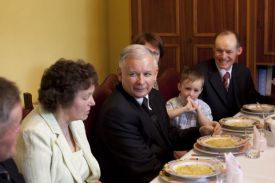 Jarosław Kaczyński z wizytą u rodziny Słomkowskich w Kozolinie