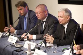 Jarosław Kaczyński: nie było planów odbierania pieniędzy rolnikom
